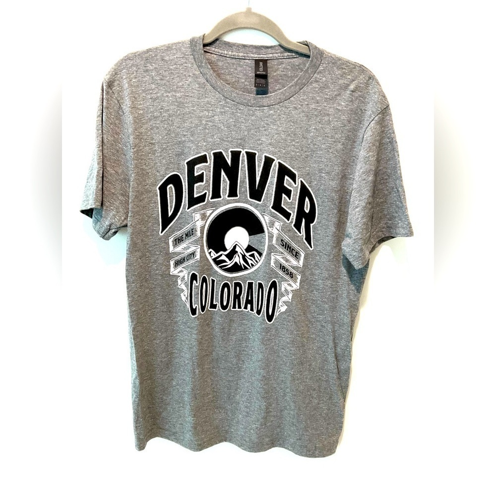 Denver Colorado The Mile High City T-Shirt Men's Medium Gray Short Sleeve